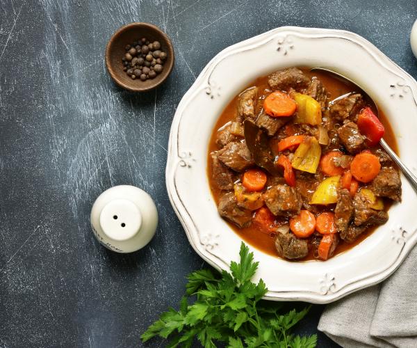 Escalopines de ternera guisados