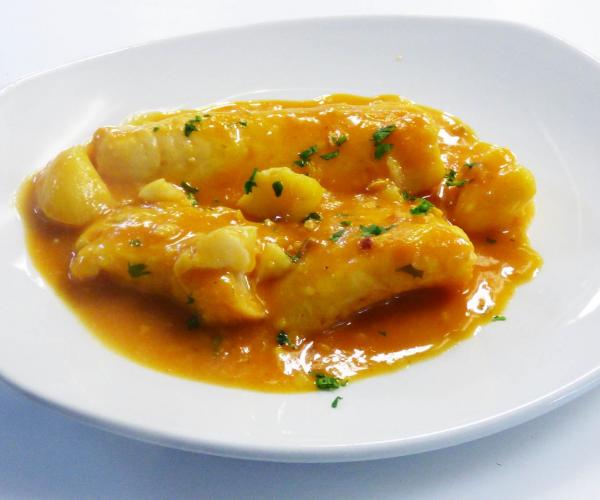 Merluza en Suquet con Patatas