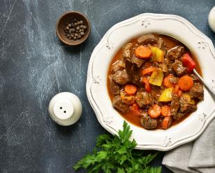 Escalopines de ternera guisados